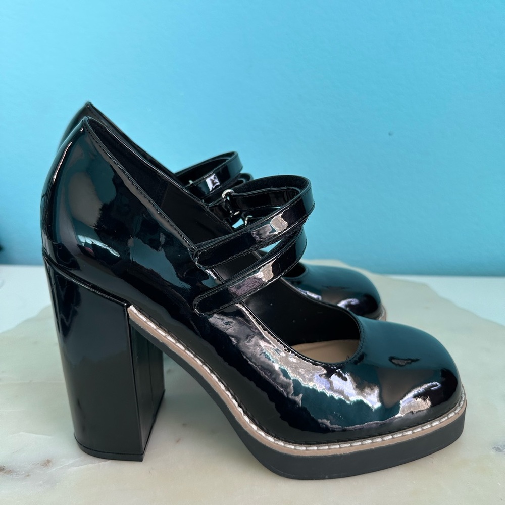 Steve Madden 90’s Style Platform MaryJane